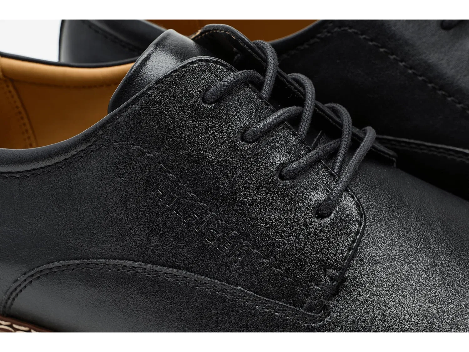 картинка Мужские оксфорды Hiday Tommy Hilfiger, Black от магазина Одежда+